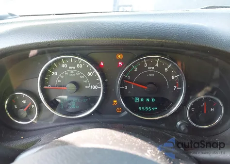 2017 Jeep Wrangler Unlimited Chief Edition 4X4 z USA, uszkodzony, nr VIN 1C4HJWEG3HL648158